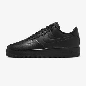 Nike Air Force 1 Black on Black